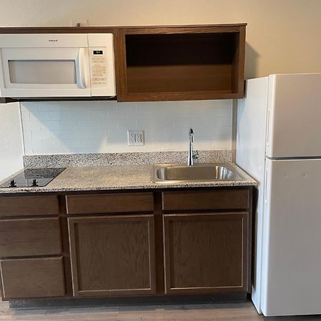 Woodspring Suites Detroit Madison Heights Εξωτερικό φωτογραφία