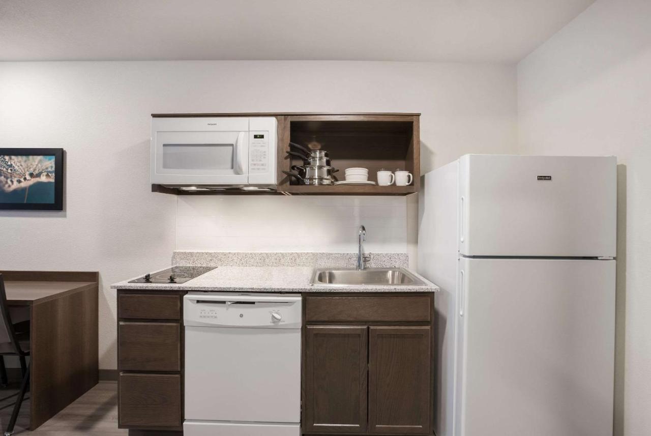 Woodspring Suites Detroit Madison Heights Εξωτερικό φωτογραφία
